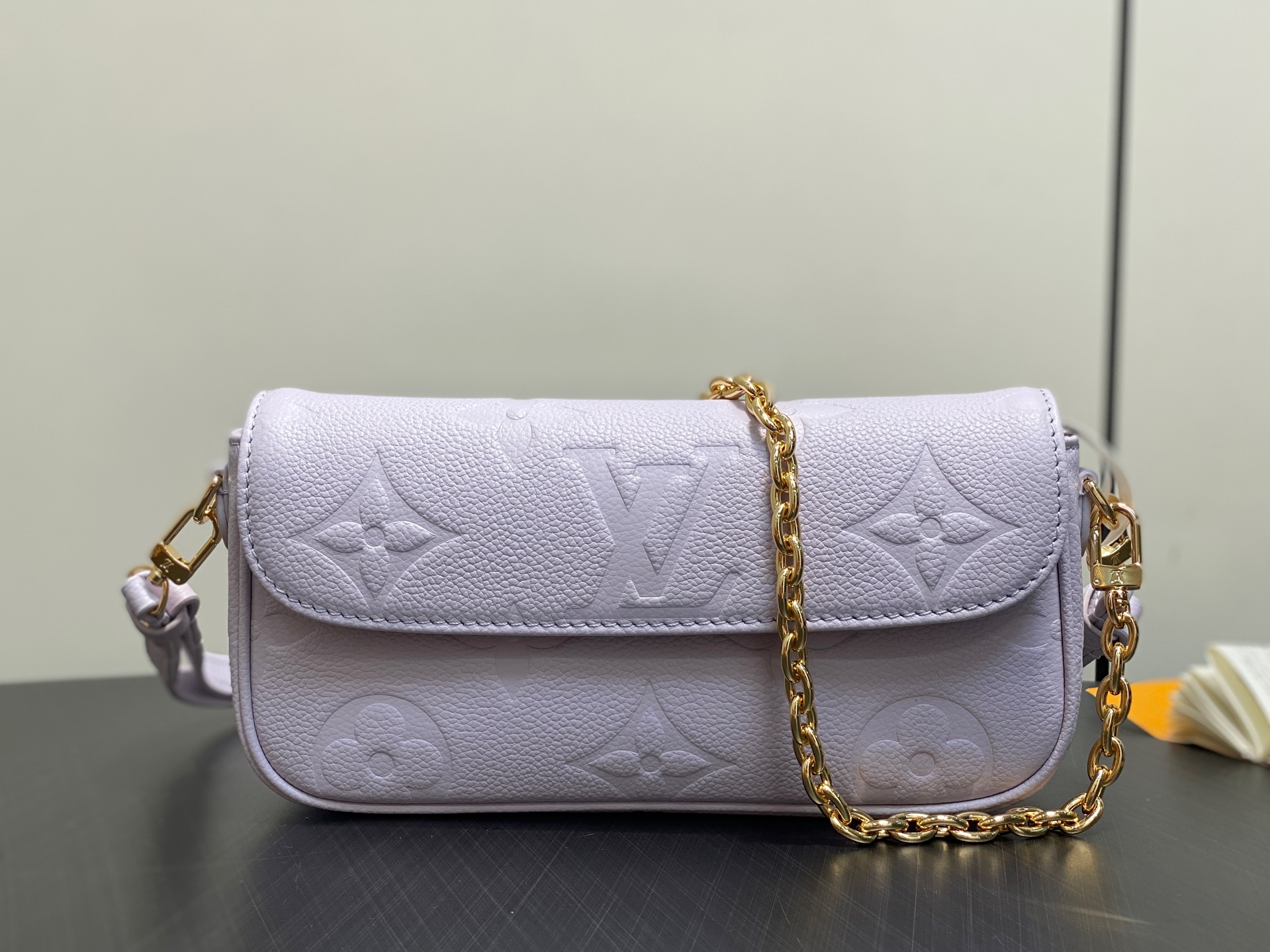 LV Wallet On Chain Ivy Ys M25714
