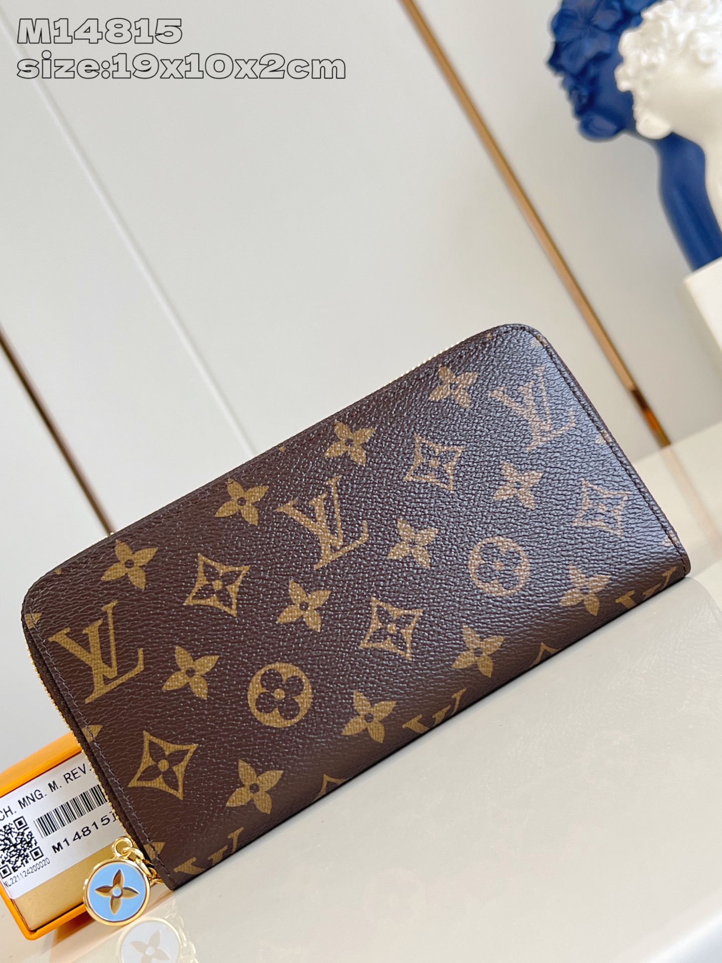 LV Monogram M14815