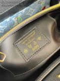 LV Capucines M48865