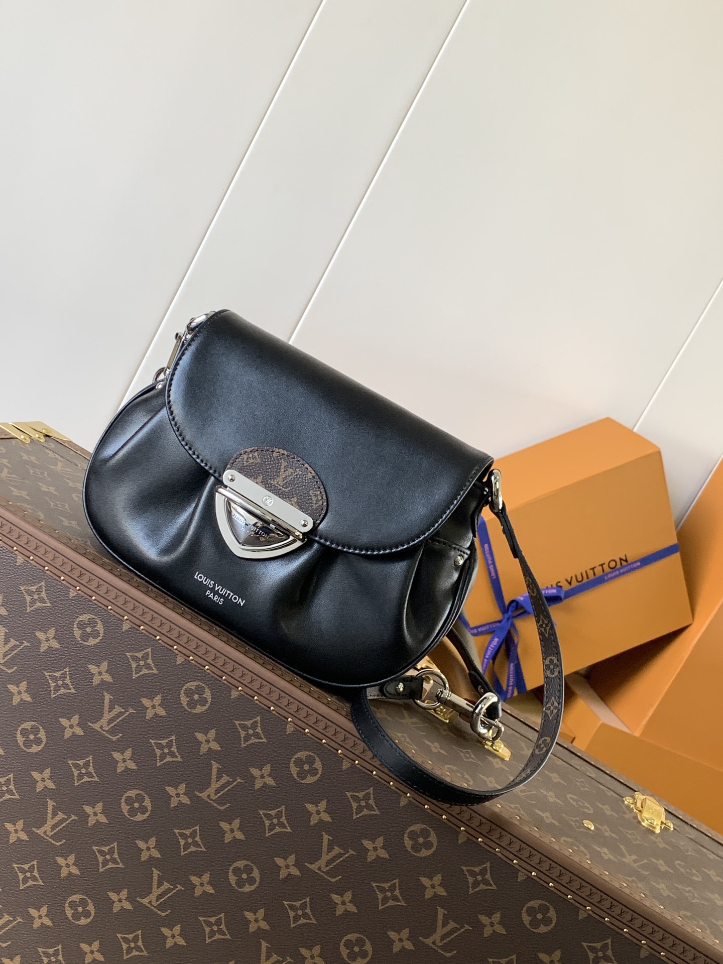 LV Sunset Vibe M12192
