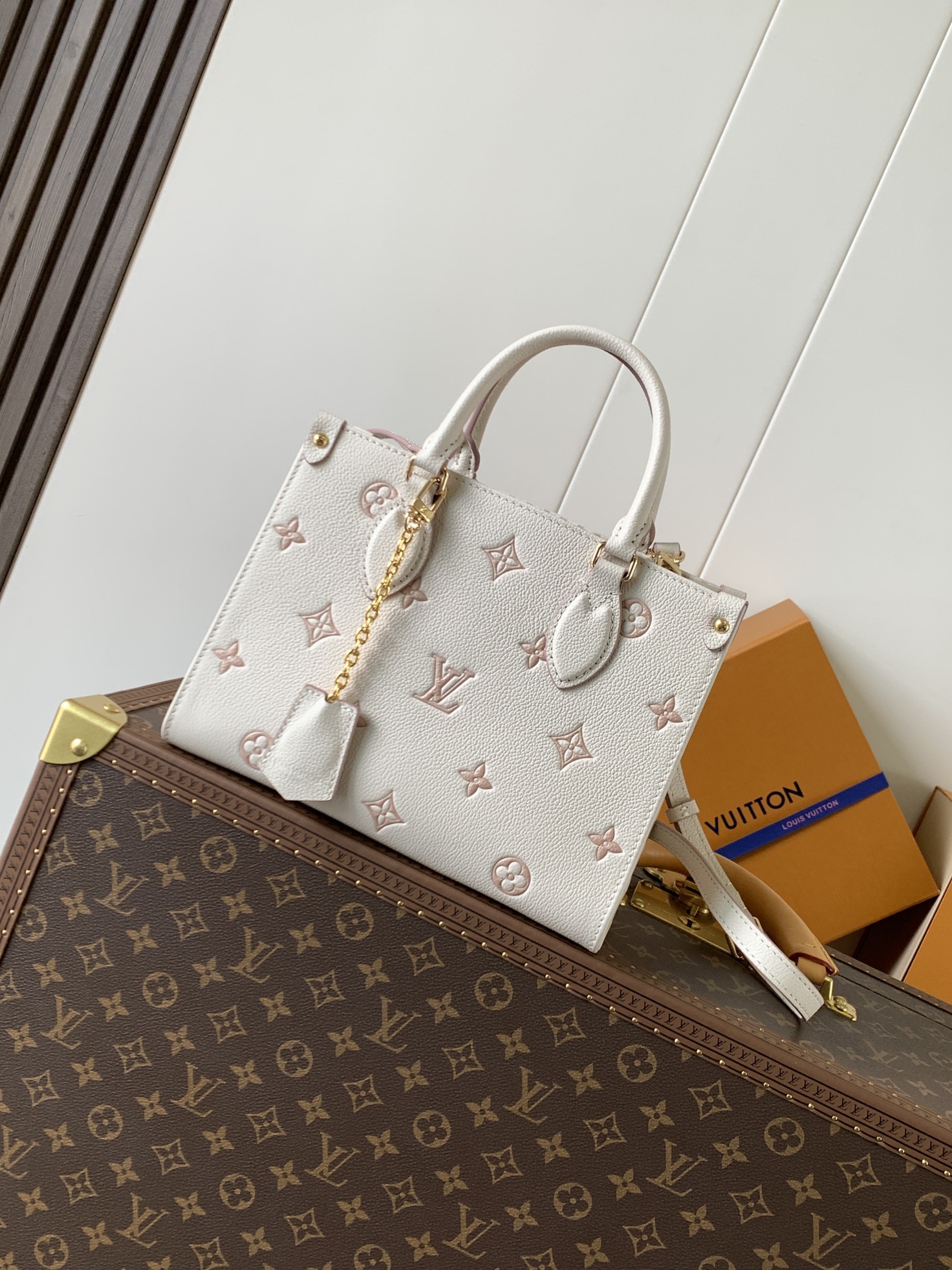 LV Monogram Empreinte M14403