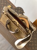 LV Monogram Reverse M46653