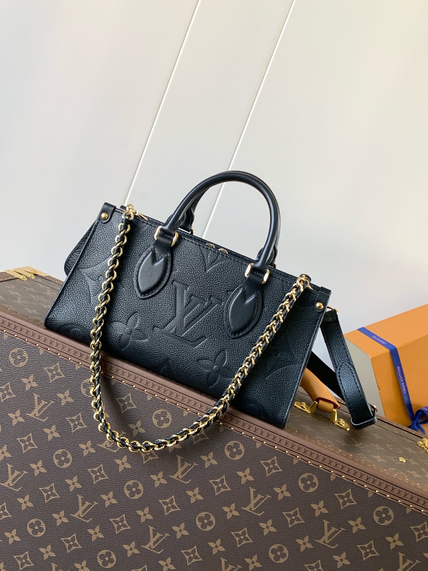 LV Monogram Empreinte M23640