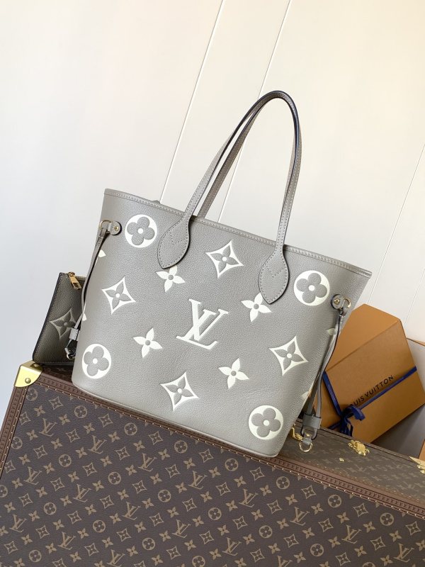 LV Neverfull M47143