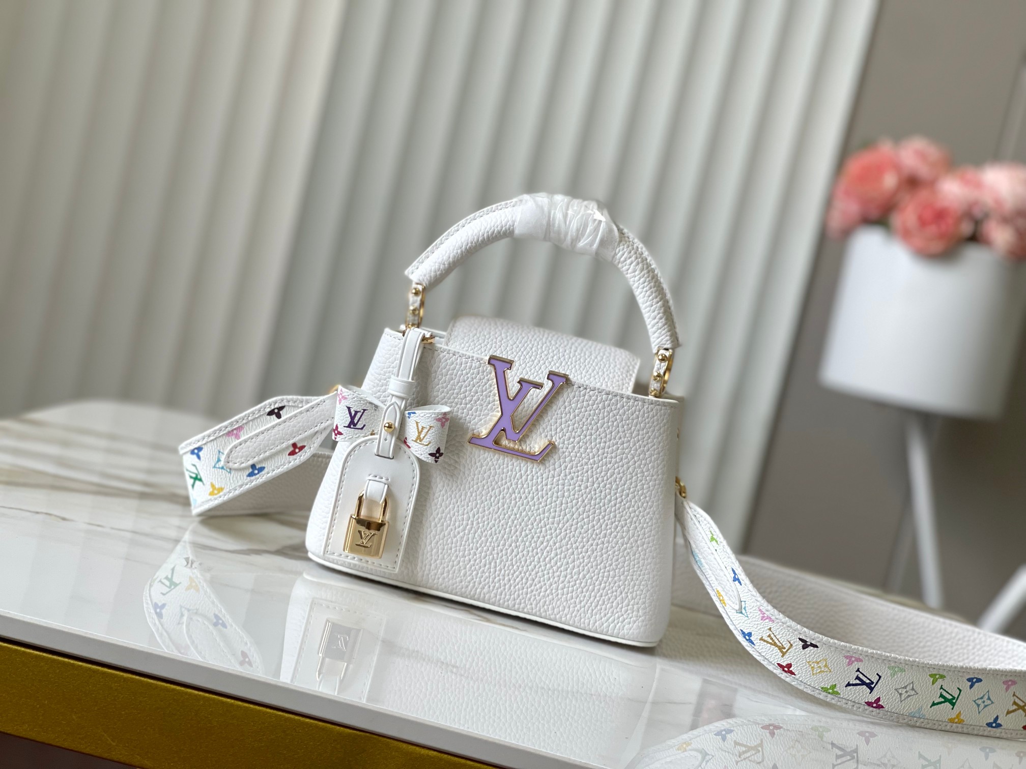 LV Capucines M13253