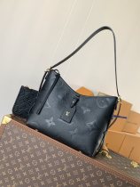 LV Monogram Empreinte M14209