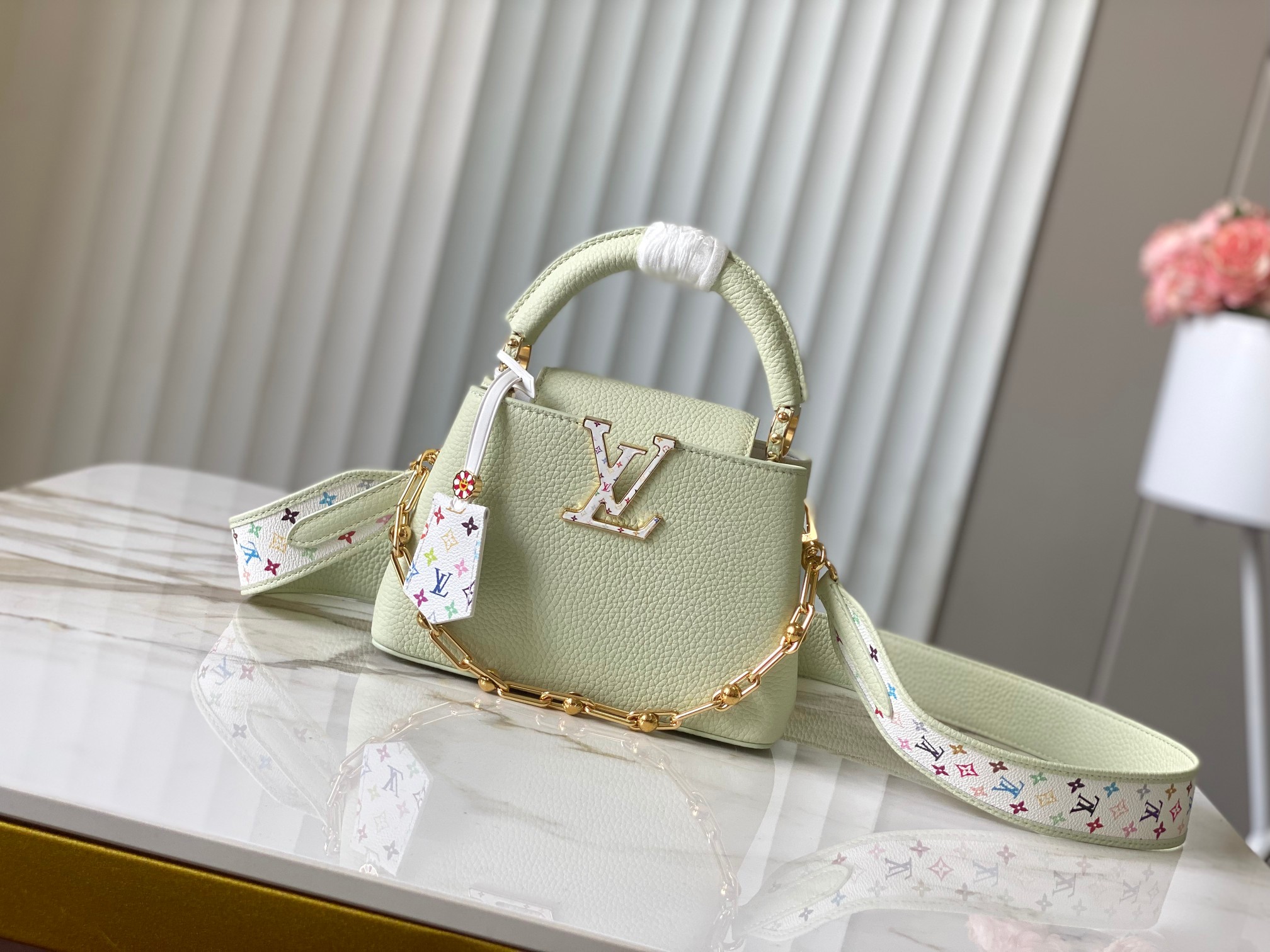 LV Capucines M14101
