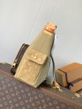 LV vintage M12697