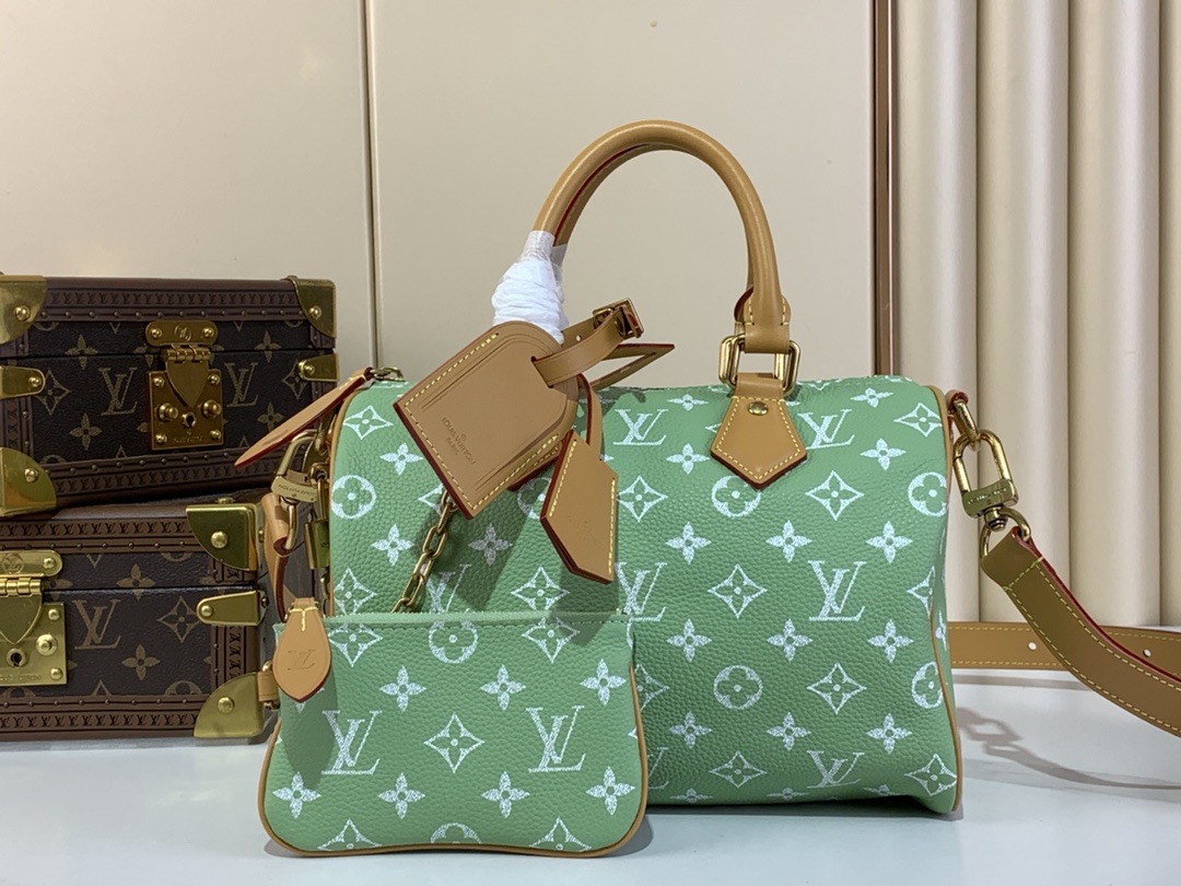 LV Pharrell Williams M24437