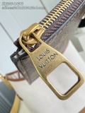LV Low Key Hobo M25468