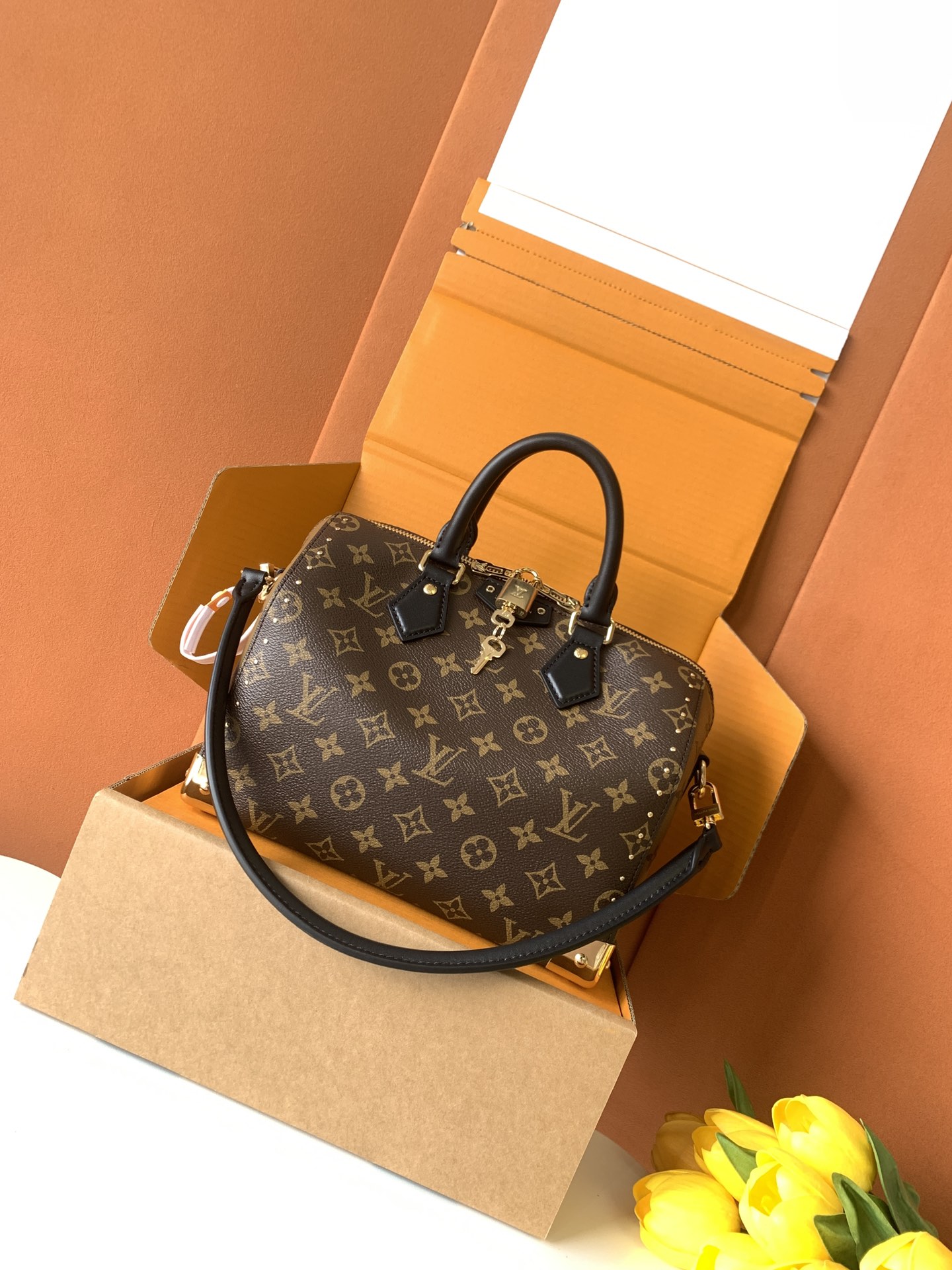 LV SPEEDY TRUNK M26181
