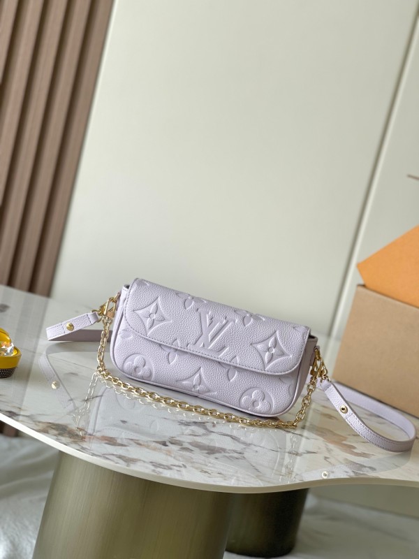 LV Wallet On Chain Ivy M25714