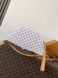 LV Monogram M14804