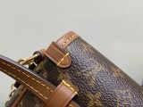 LV Monogram Cc M27096