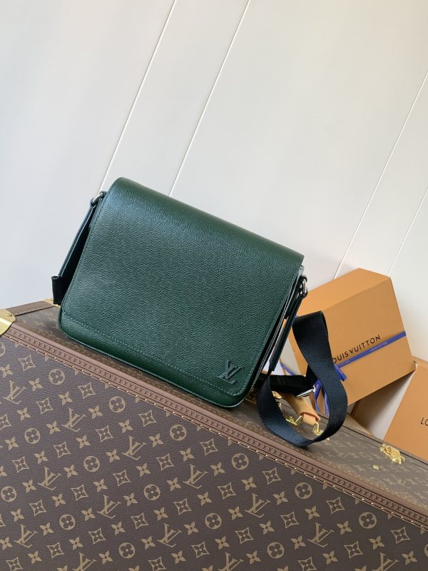 LV Damier Infini M30861