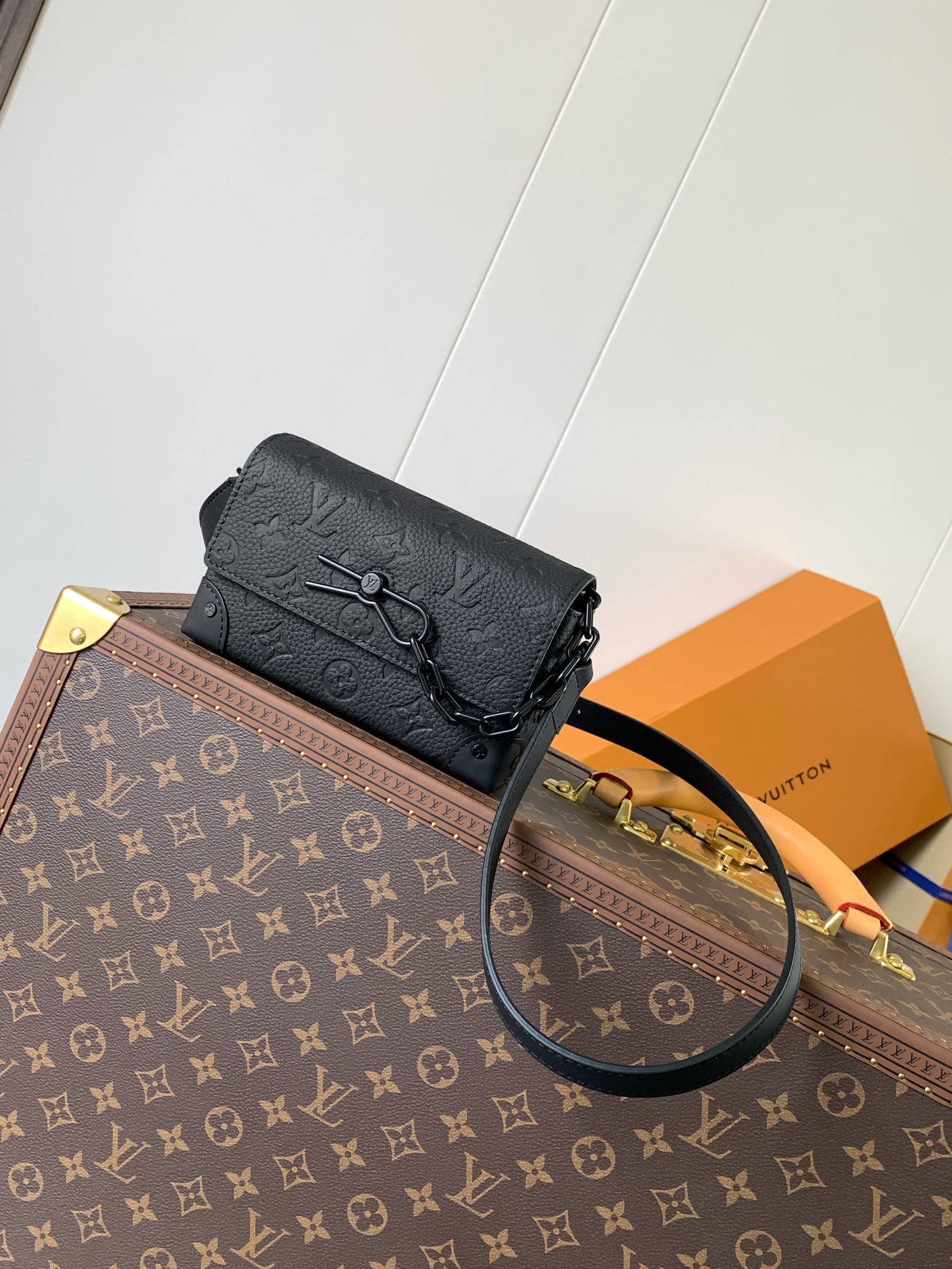 LV Taurillon M81746