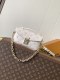 LV tis East West M25682