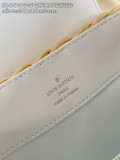 LV Capucines BB M48865