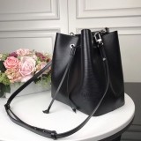 LV LOCKME BUCKET M54366