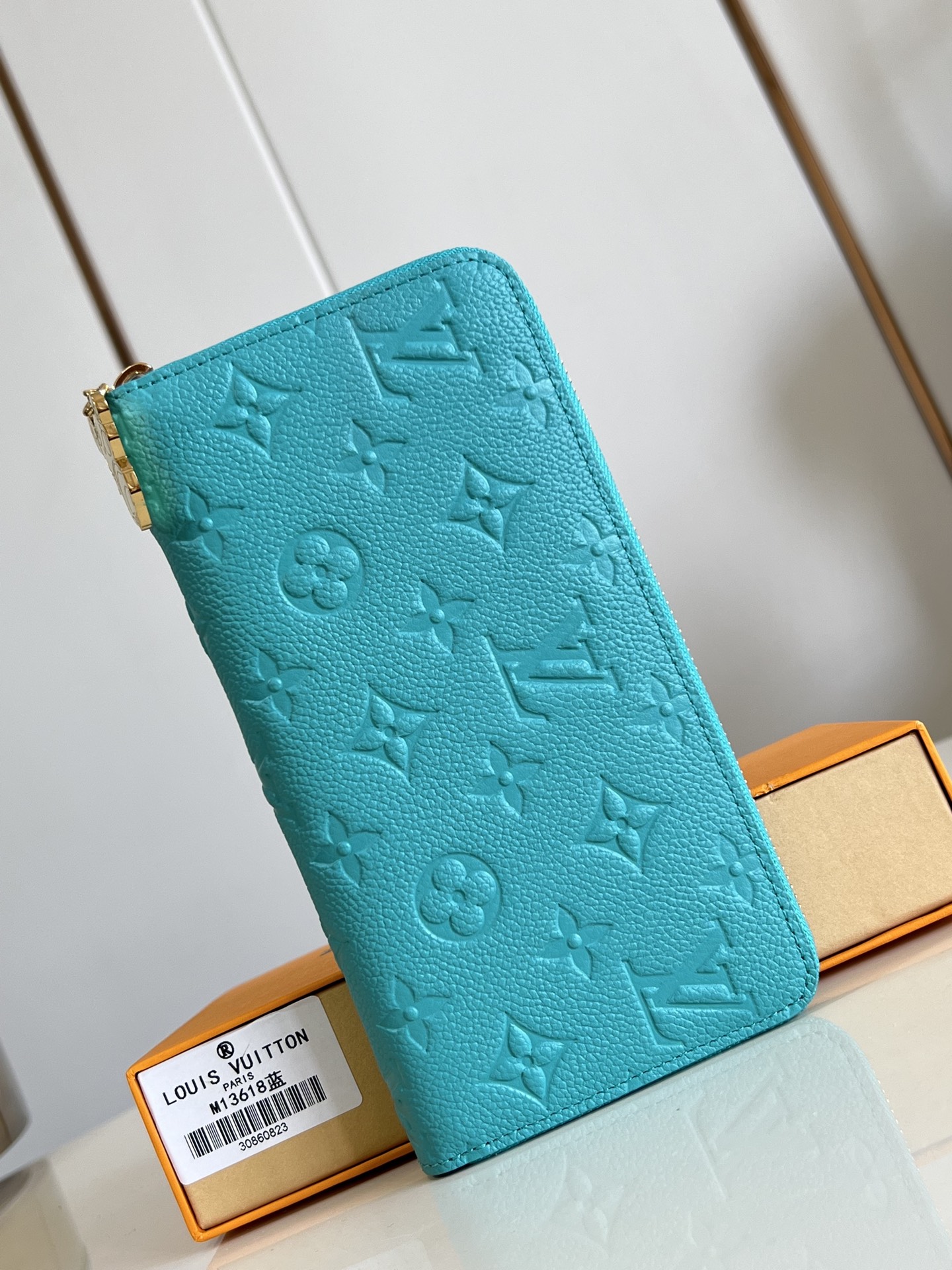 LV Monogram M13618