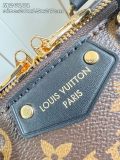 LV Monogram M26181