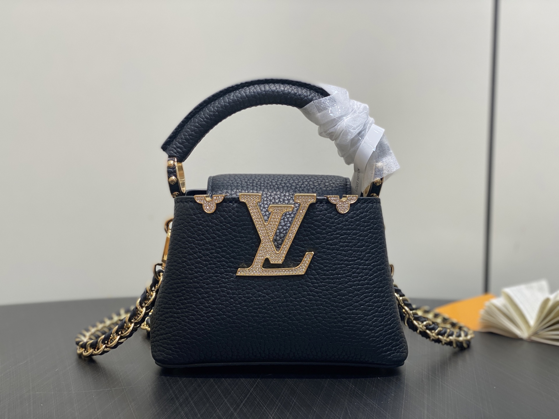 LV Monogram Flower M48865
