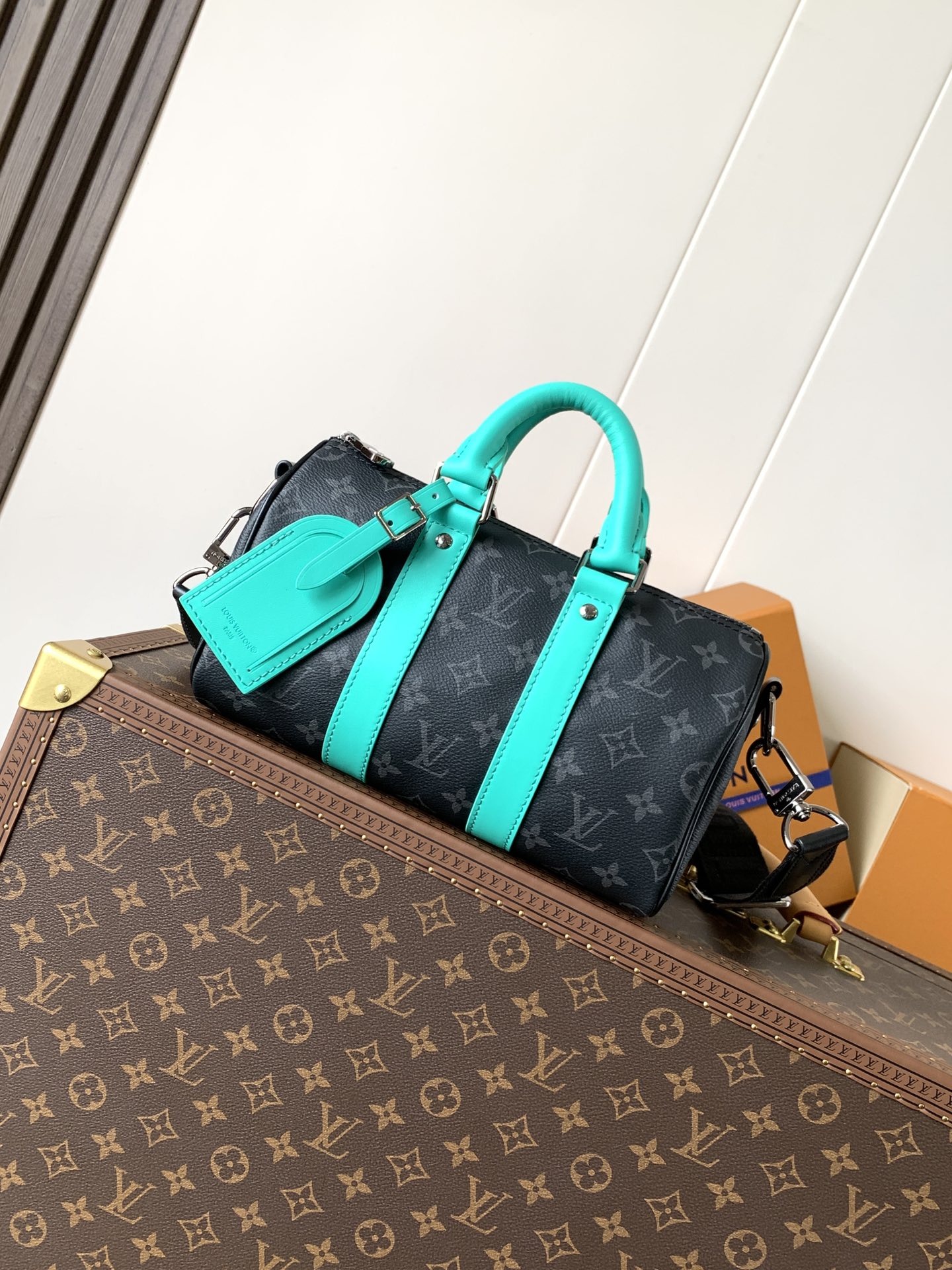 LV Keepall Bandouli M25885
