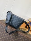 LV Monogram Eclipse M12806