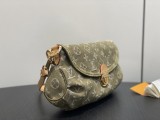 LV Vintage M95217