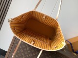LV Neverfull Bandouli M12257
