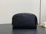 LV POCHETTE COSM M15205