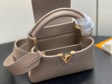 LV Capucines M56071