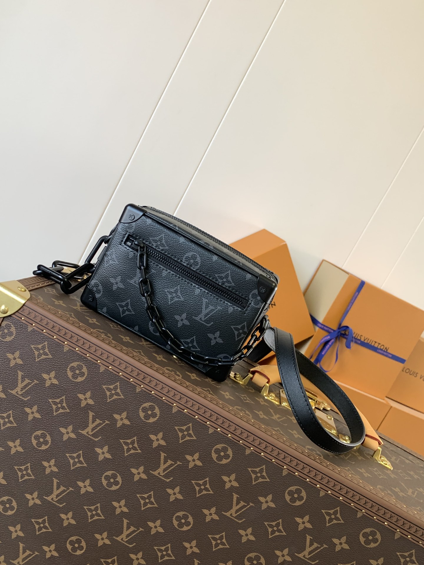 LV Monogram Eclipse M44735