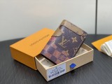 LV Monogram Landscape M26010