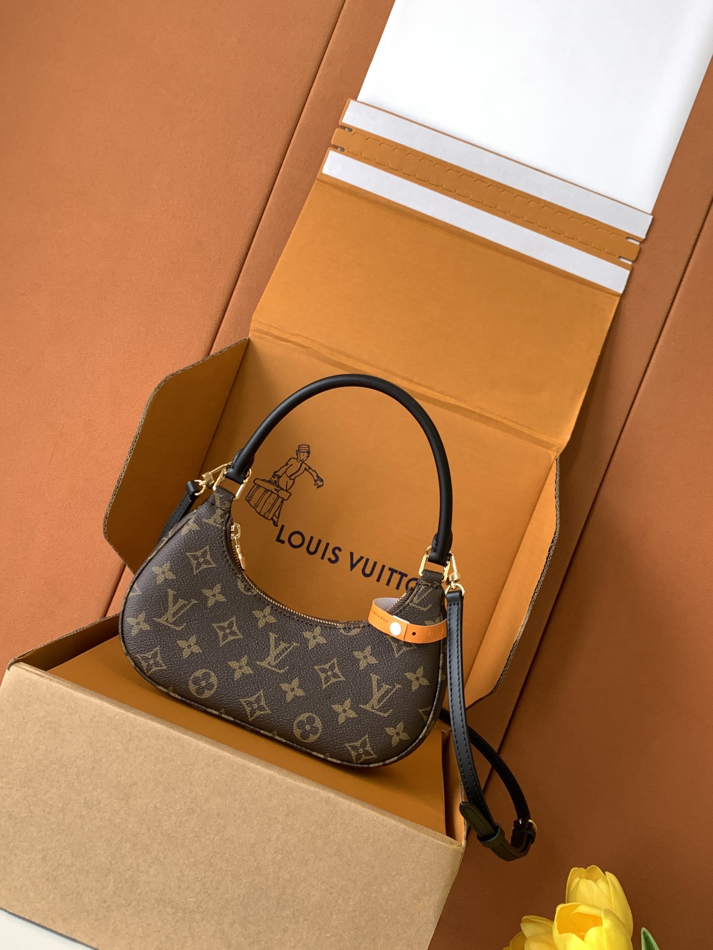 LV CATCHY PM M25223