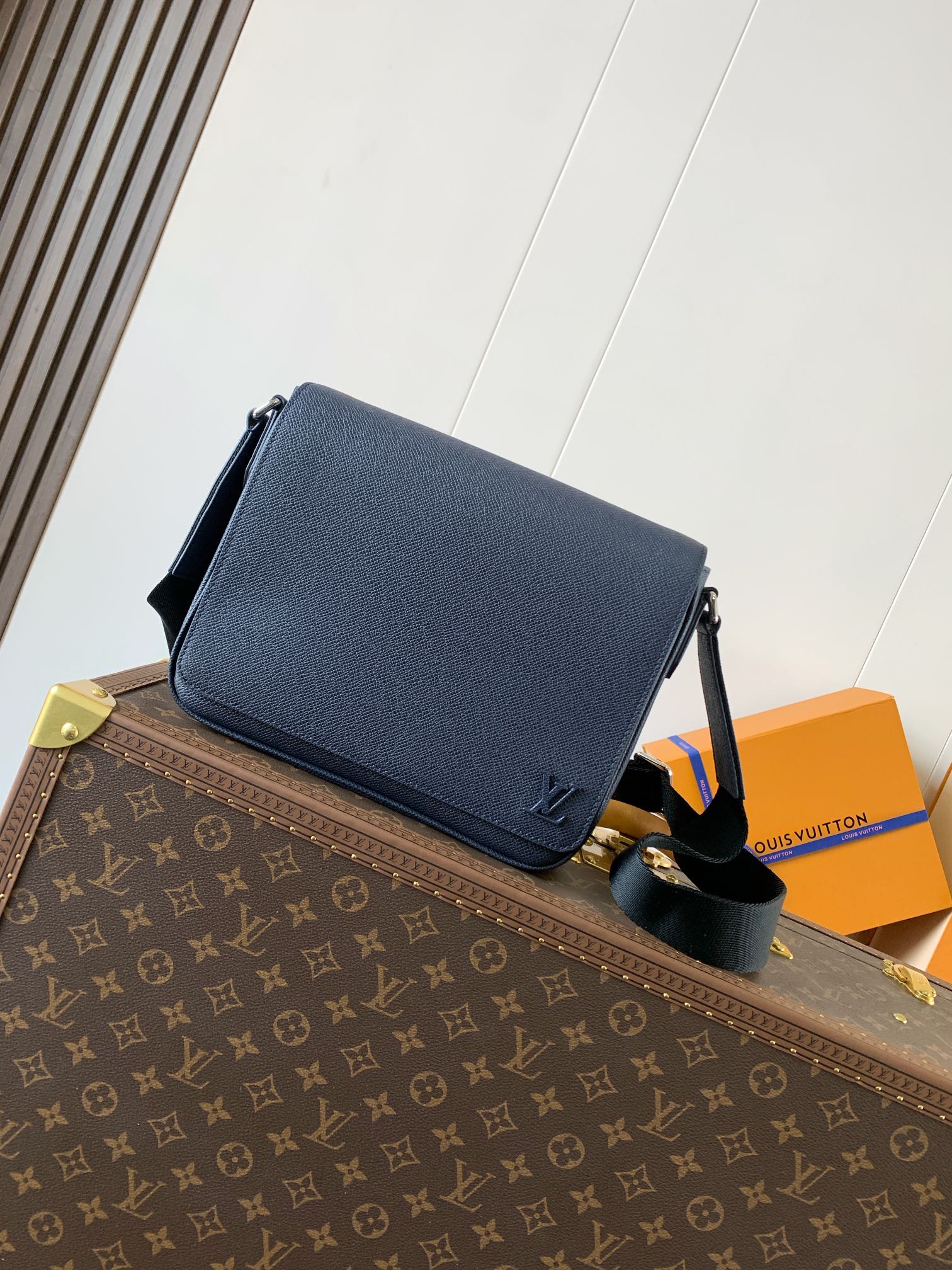 LV Damier Infini M30969