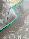 LV Monogram Eclipse M26052