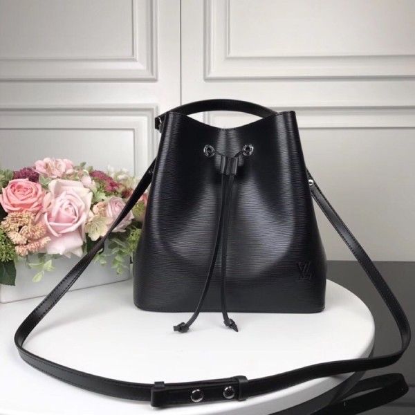 LV LOCKME BUCKET M54366