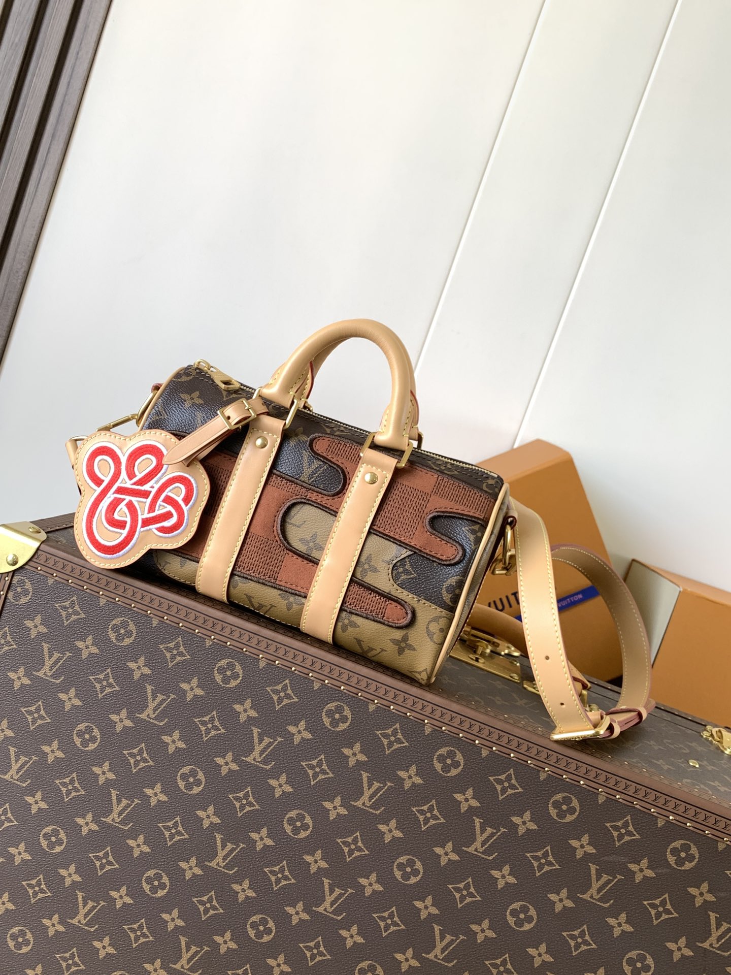 LV Monogram Landscape M15428