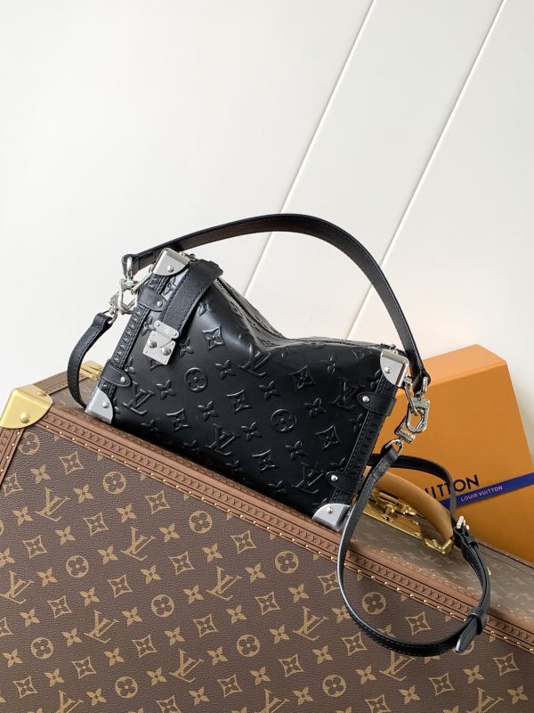 LV Nicolas Ghesqui M14572