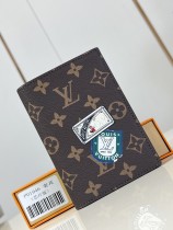LV M01946