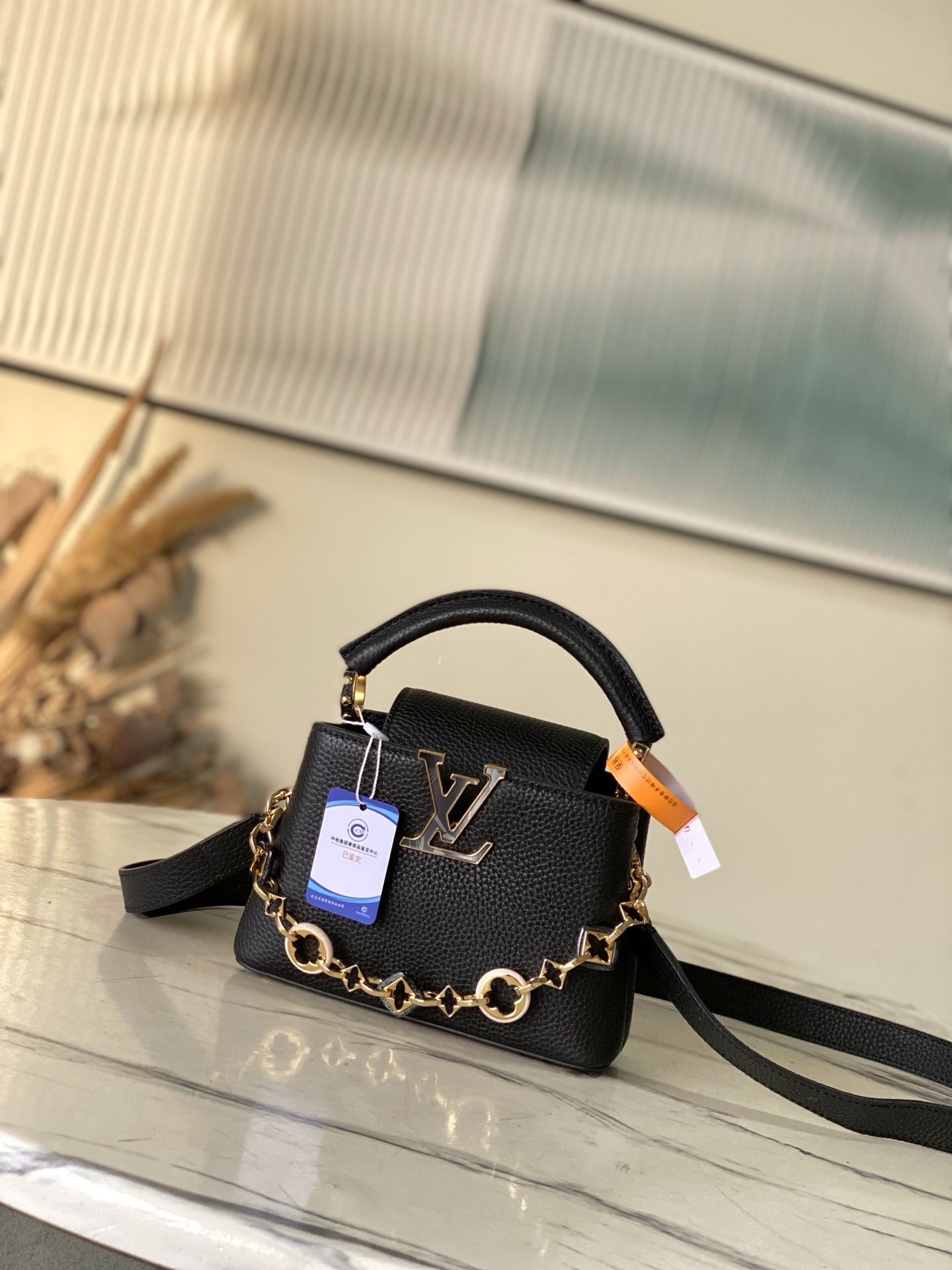 LV Capucines M14970