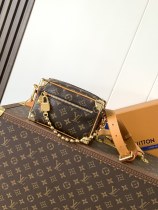 LV Louis Vuitton Marque M14729