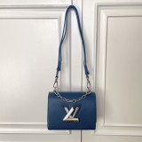LV LV Twist M21033