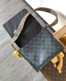 LV Monogram Eclipse M45627