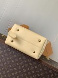 LV Low Key Hobo M25352