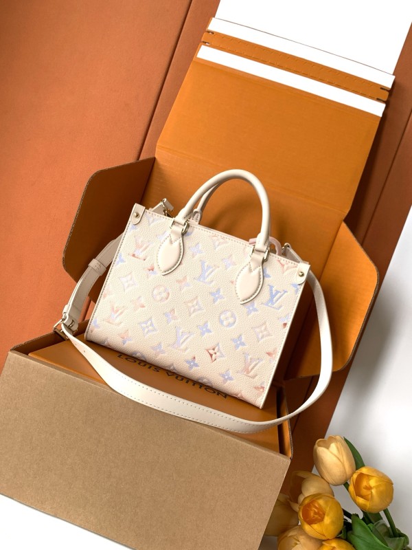 LV Monogram Empreinte M25770