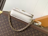 LV tis East West M25682