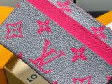 LV Monogram Glow M15032