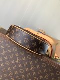 LV Nicolas Ghesqui M81098